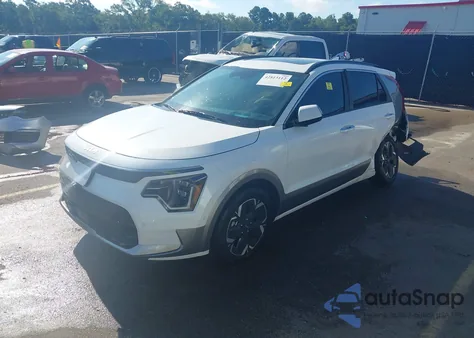 2023 Kia Niro Ev Wave z USA, uszkodzony, nr VIN KNDCT3L15P5016623